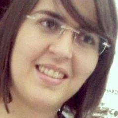 Evangélica; 27 anos.. Estudante de Bio... 
  
Deus é maravilhoso e Fiel!!!!