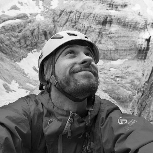 Free Lance PhotoJournalist, specialist in Landscape, Mountain and Time-lapse Photography.