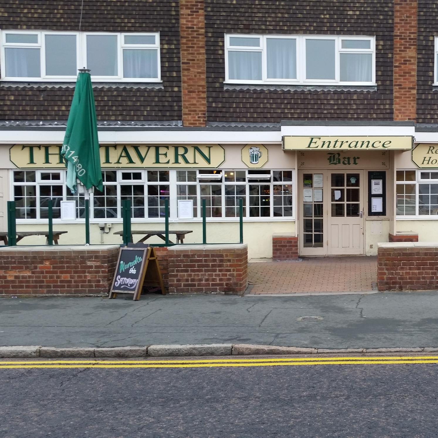 Members Club with 2 Function Rooms to hire, Carveries on Wednesday and Sundays, Snooker Pool and darts live entertainment, BT sport and much more