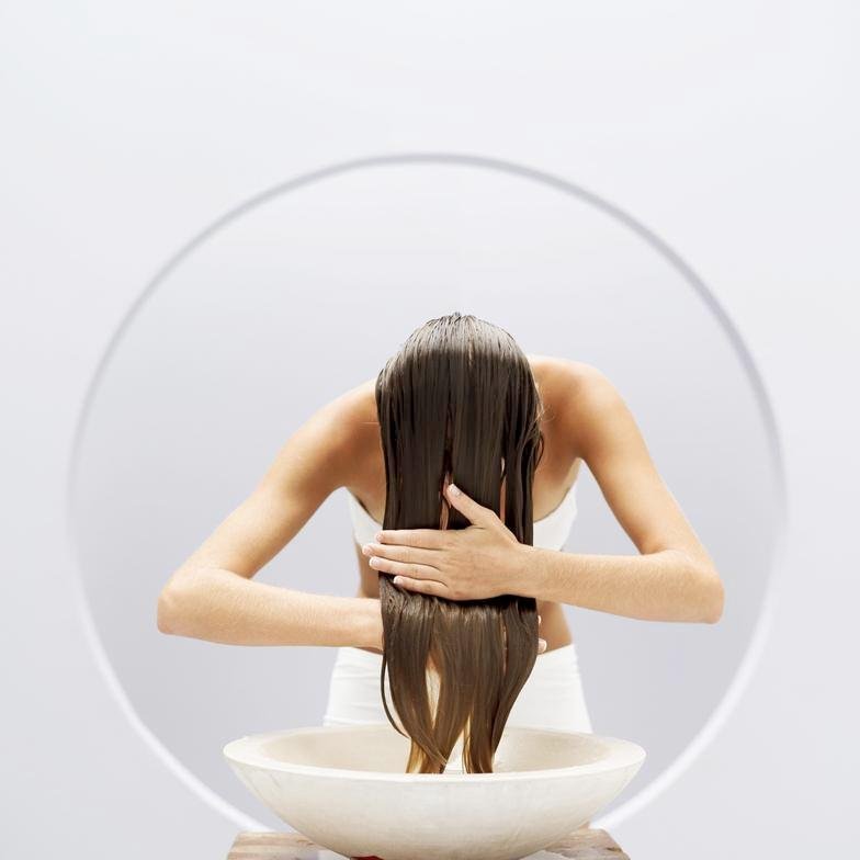 Welcome to our twitter page, follow us for the best talk & #tips on #hair #makeup #skincare & #currentTopics. Have a hair or skin idea or solution, submit it.