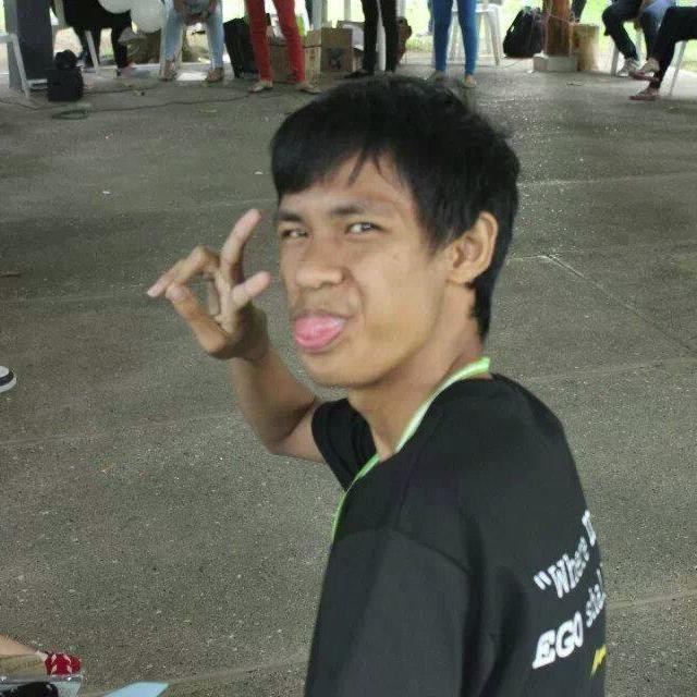 RenRaymonds's profile picture. 24 years old