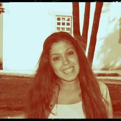 Sou a Andreia , tenho 15 anos e se queres saber mais segue S2 ♡♡