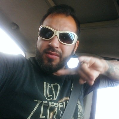 Guitar player/songwriter for @SuGarBoxXrocks #TheBOXXheadCoalition Business Owner