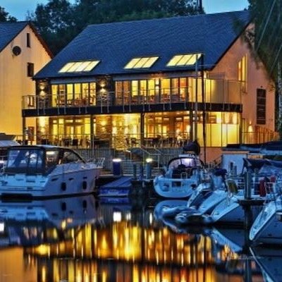 Hello! We're a bar and restaurant on the shores of the stunning Windermere Marina. We'll see you at The Boathouse... #LakeDistrictRiviera Tel: 01539422785