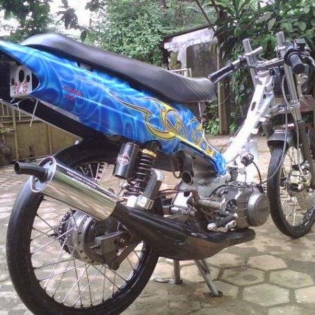 seorang plajar ttapi....
tidak pernah mau belajar