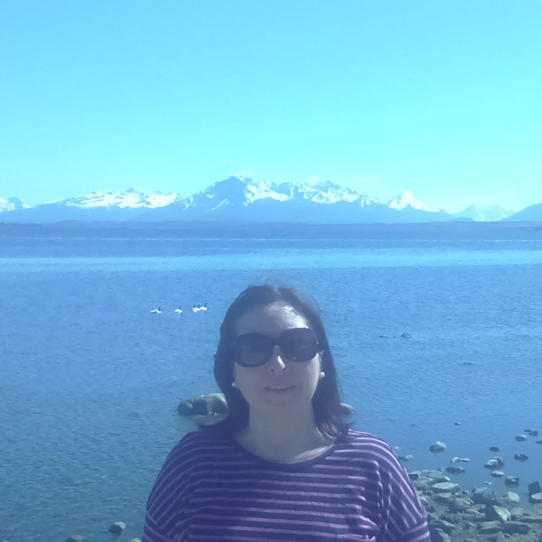 Soy Patagona. Opino con respeto, pero no toquen a Magallanes. Culto a la democracia hasta que duela y muchas veces...duele.
Sin complejos, Facha pobre