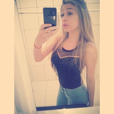 campoos_mika's profile picture. melhor rir feito maluca, do que chorar feito otaria