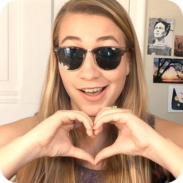 OctoberRazz's profile picture. Hi. I make things sometimes and put them on the internet. 
Artist Website: http://t.co/XVM79tcBF3
Etsy Store: https://t.co/kSKvl7OpsL