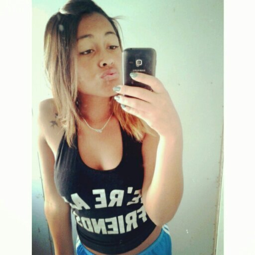 _kaatyalves's profile picture. A vida é louca nego e nela eu to de passagem !