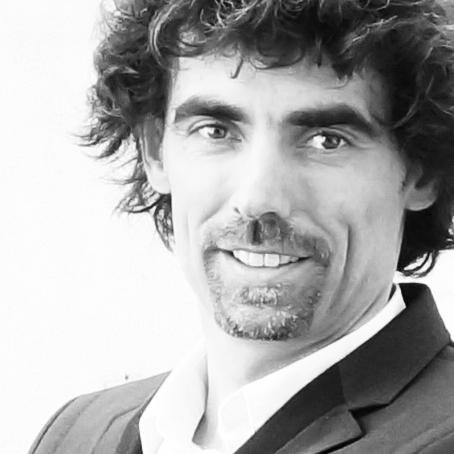 Architecte DPLG, cogérant de l'agence Poly Rythmic Architecture et de Cube Ingénieurs