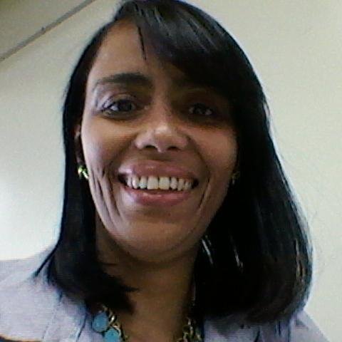 Sonhar e Uma MANEIRA esperançosa de viver .
Mas, com Uma Pessoa Que gostaria Sonhar Ser VOCÊ
desperdiçar É Uma Pessoa Que VOCÊ Realmente é.