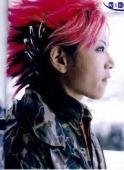 hideが大好きな高校生です宜しくお願いします(^_^)   尾崎、ラルク、BOOWYも大好きです     大阪  高一