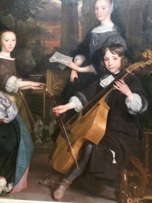 torakanaful's profile picture. 怪獣を育ててます。仕事はインテリア・アート、病院関連。アマオケでチェロなんぞ弾いてます。レトロな建築・アート・グルメお酒系。