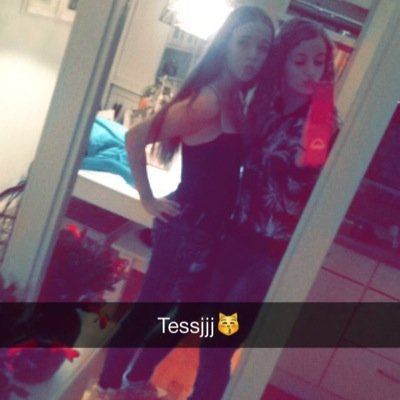 Juliaschoneveld's profile picture. Make the money , don't let the money make you. Change the game , don't let the game change you {Mackelmore & Ryan Lewis}