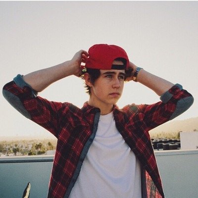 free follow from @dopexmaloley i follow back on this acc if youre in a fandom ;)