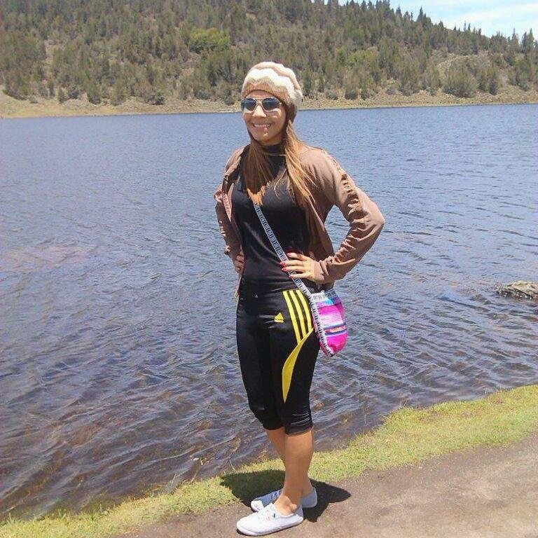 Cada dia es un nuevo comienzo..!!! :D
feliz de ser SUD..!!..!!PIN 790F6F29