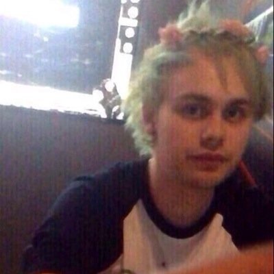 can you follow @dafuckclifford pls ask for a follow back ily ✨ btw your fav love u so much