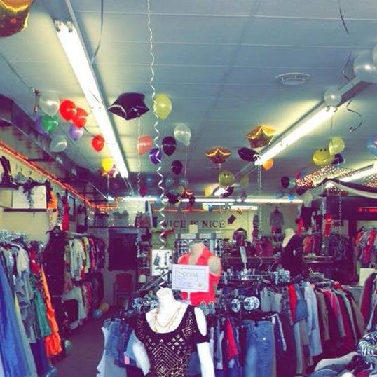 local consignment store that sells new and quality name brand clothing for Juniors, Ladies, Kids and Men.
Open: Mon - Sat. 10am - 6pm. and Sun. 11am - 5pm
