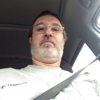 54yeara old live in Hastings mn married