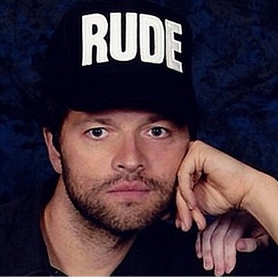 Hey I like alot of FANDOMS so I decided to make a tweeter about them and also a bunch of random other things! Hope you enjoy ;)