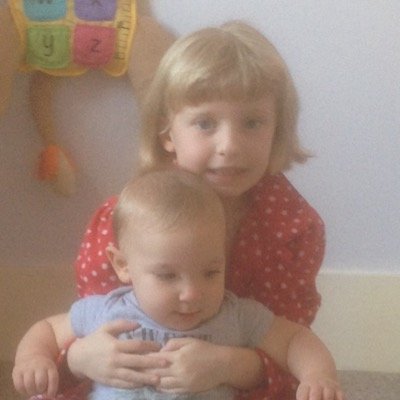 Freelance Consultant at Luminance: Online Shine - Mum to two gorgeous girls - Wife to the amazing @prydejarman