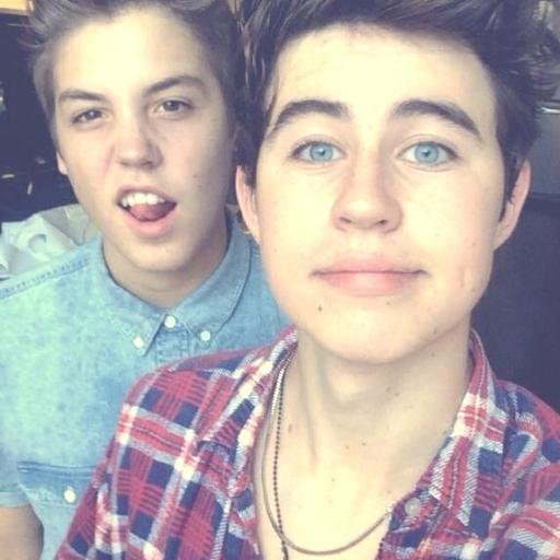 Just followed you cuz u look PERFECT ✨ Someday your fave will follow u back :) #SpreadPositivity