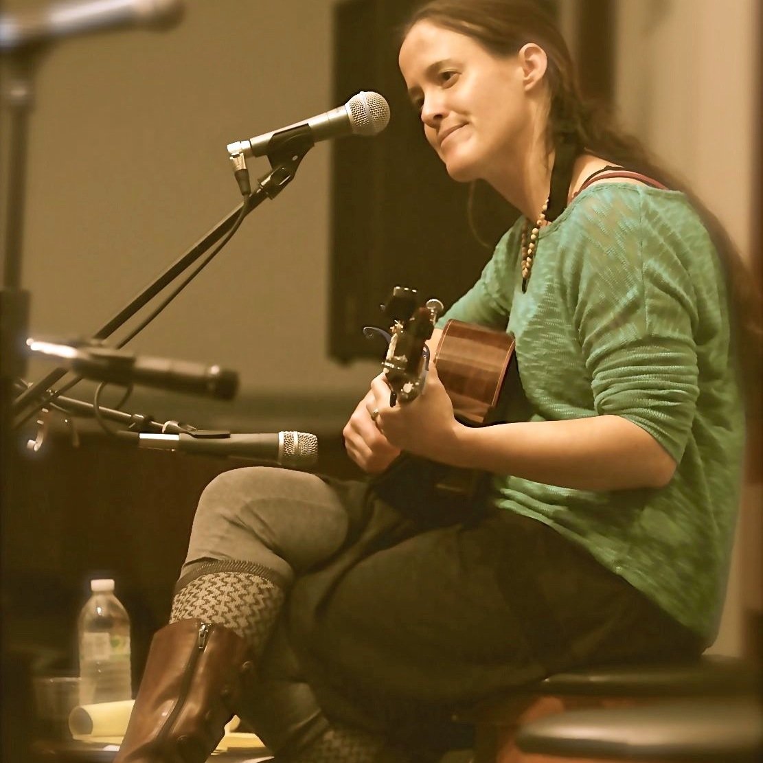 Obsessed Songwriting Singer- iLove: my rock-climbing homebrewing Hubby, my Fam, Folk, red wine, kindness, climbing, Indian food, chocolate, authenticity, Words!