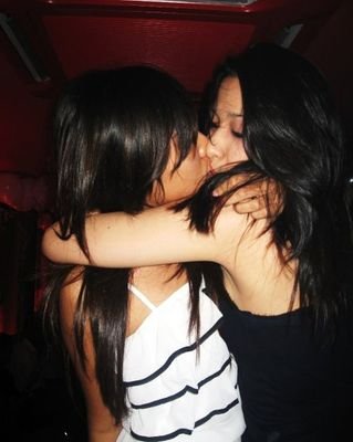 lesbian , just for fun ! anytime . Real sex ples :