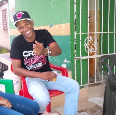 Rafelito richardson jevi, normal, sencillo y sobre todo soy para kien es pa mi dale sigueme k t sigo