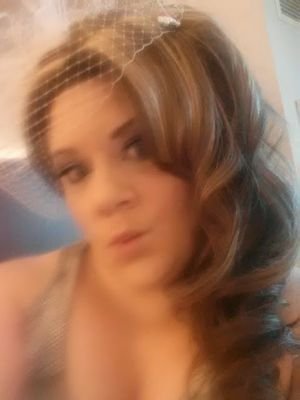 i love blue october:) oh, and im a mom of 3, college graduate and ninja in training..I'm working on my Masters of Social Work, and I yearn to work w vets w PTSD