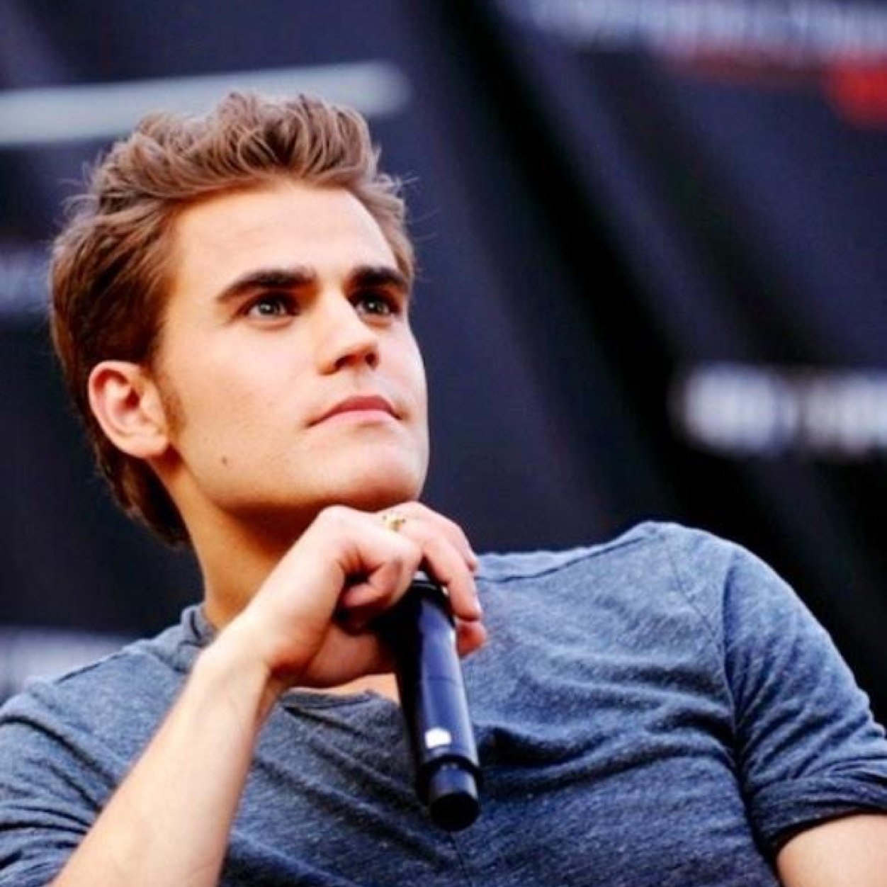 FairlyGrande's profile picture. 