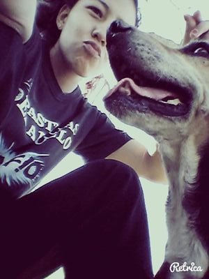 Sin esa sonrisa no se puede vivir.  
 SEGUIME Y TE SIGO :)