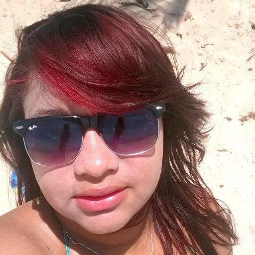 O ideal seria que todas as pessoas soubessem amar,tanto quanto sabem fingir.:)