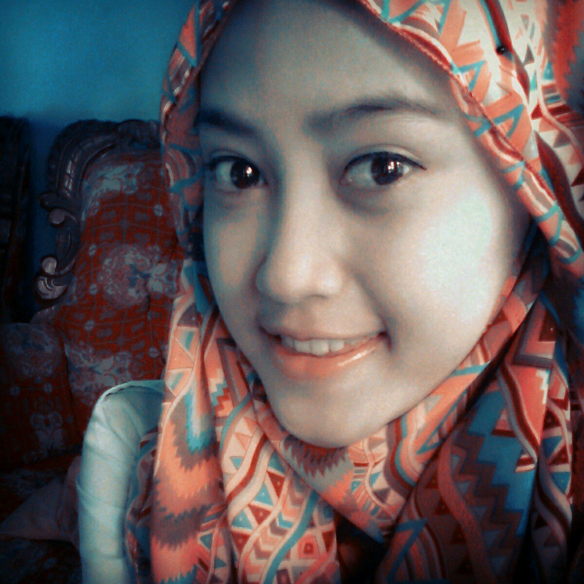 To succeed,you need to find something to hold on to,something to motivate you,something to inspire you シ