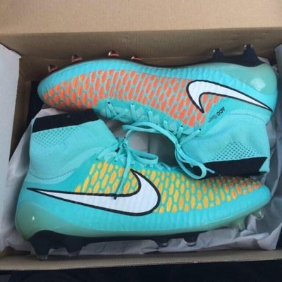 SoccerrGuy15's profile picture. Sometimes life sucks.