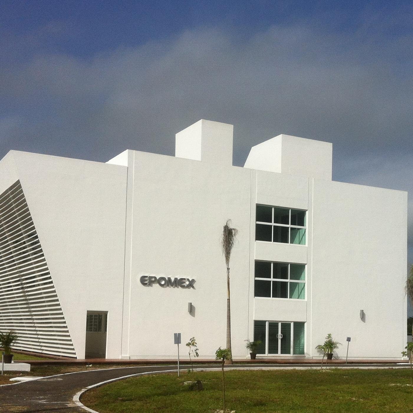 Instituto EPOMEX ofrece oportunidades de educación a diferentes niveles, así como su Maestría Multidisciplinaria para el Manejo de la Zona Costero-Marina