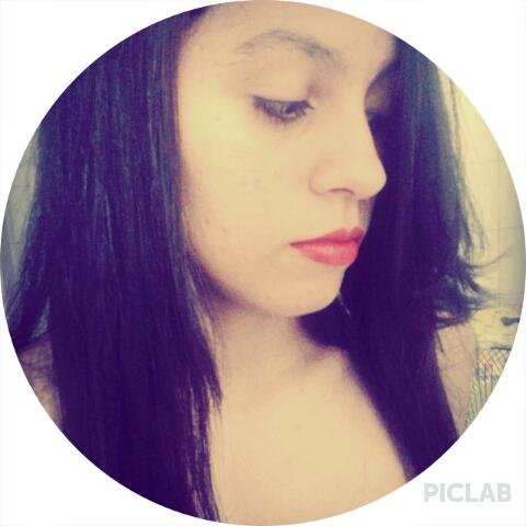 Meiga igual coice de cavalo!      Namorada do Mitchu ♥. Completamente Feliz porque tenho Ele *-* . Tchau!