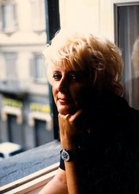 biancarobiglio's profile picture. Anziana stipendiata dall’Inps, nata a Genova, torinese di adozione, due figlie molto più serie