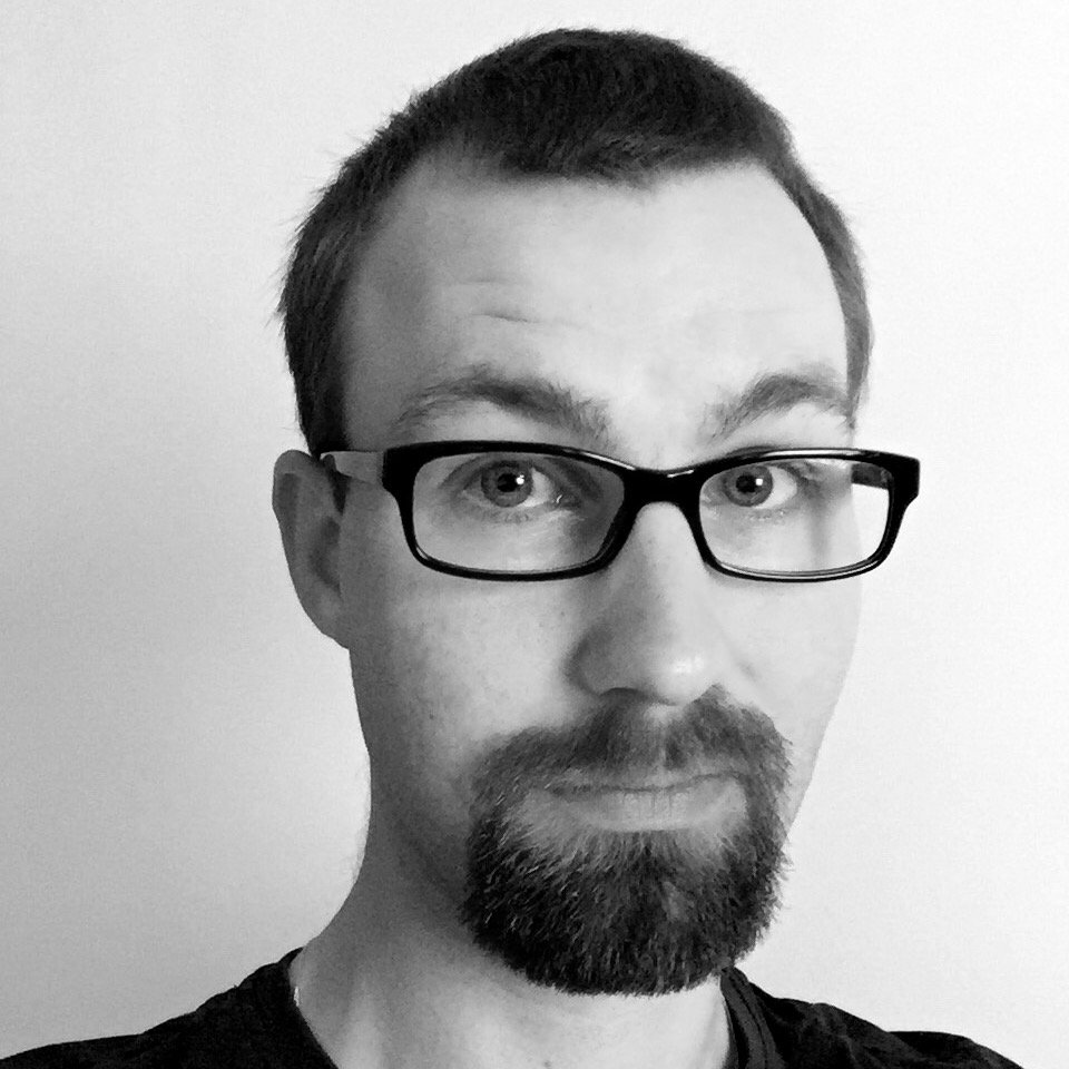 KjG, Musik 🎧, Fotografie 📷 & Film 🎬, Caffè ☕️, Baseball ⚾️, Star Wars 🤖, Ísland 🇮🇸, Winter ☃️, Model 3 🚘🔋, Bart 🧔🏻, Genießer 🥃, ISTP 👨🏻‍💻, Mensch.