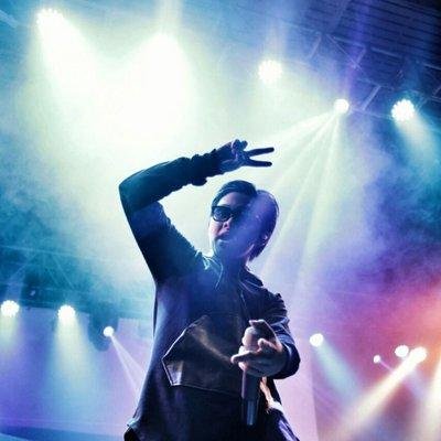 follow me please