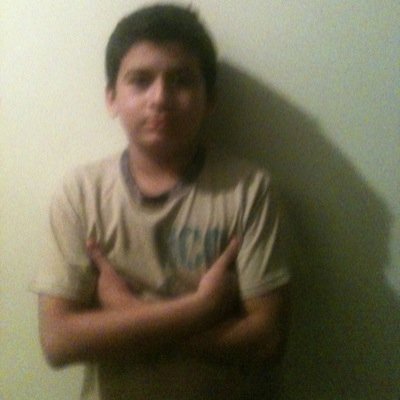 “NO TRATES DE CORRER POR ALQUIEN QUE NO DARIA NI UN PASO POR TI”