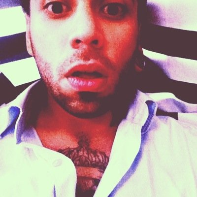 Nada que no haya pasado antes , existen filántropos que mueren en el intento de desmarcarse de su condición. Musico,Tattoo Artist. ❄️ Chile/Canada.