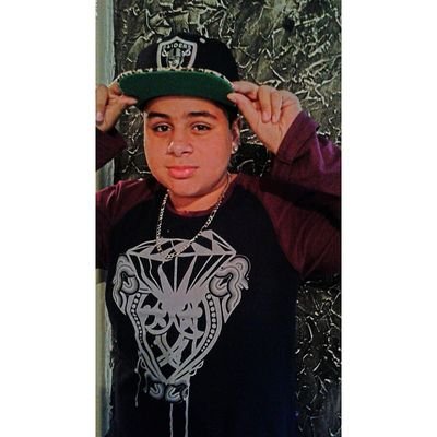 novo Twitter 
segui no insta : @lukaskaue_
a de no Facebook : lukas kaue
chama la whatsapp: 11974080292