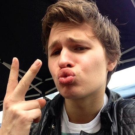 A Primeira, Maior e Melhor Fonte Sobre Ansel Elgort no Brasil!!!!