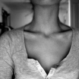 Hey beutiful! Follow @AnorexicBMia because she is an inspiration. ❤️ She fb if you ask nicely, but i am unfollowing ppl who dont follow her :P
