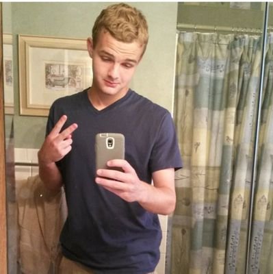 ioutplay's profile picture. 18. Respect the community. Add me for 8s/scrims. GT: eff hurt #XboxOne