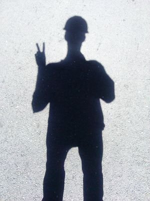 I'm a tree trimmer!! I m a family guy!!  I m a COD gamer. Favs are MW2 & BO2 .i like rap r&b and rock!