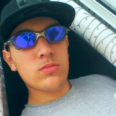 nois enverga mais não quebra, nois capota mais não breka !