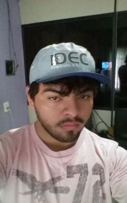 Psicólogo, flamenguista e muito fã de Donnie Darko.