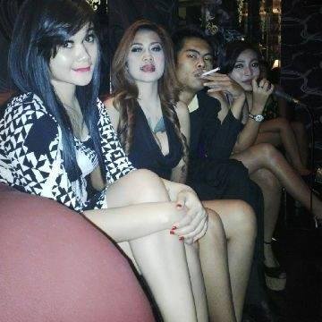 mozart executive karaoke ..reservasi room.pin.20f4dccc/081220345033